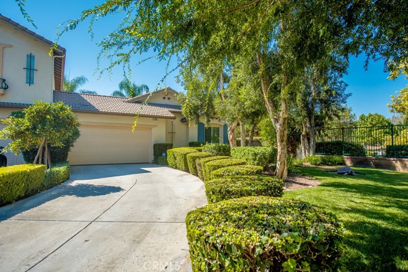11586 River Heights, Riverside, CA 92505