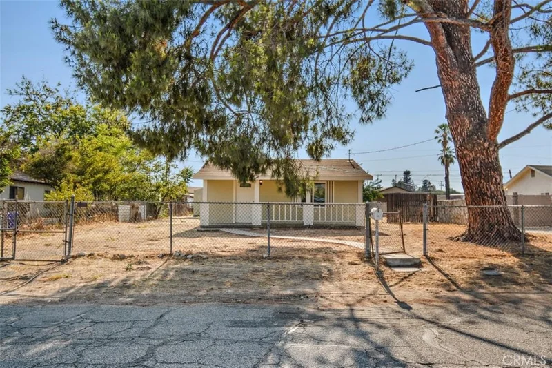 4234 Cypress, San Bernardino, CA 92407