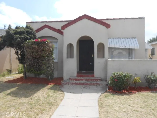 8964 California, South Gate, CA 90280