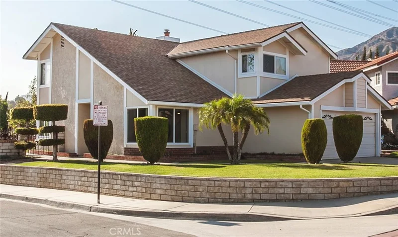 899 Santa Barbara, Duarte, CA 91010