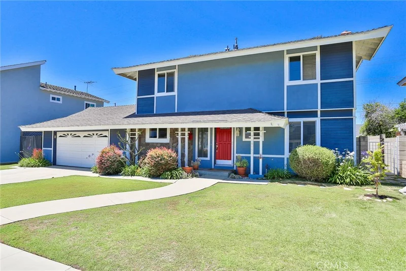 18943 Santa Madrina, Fountain Valley, CA 92708