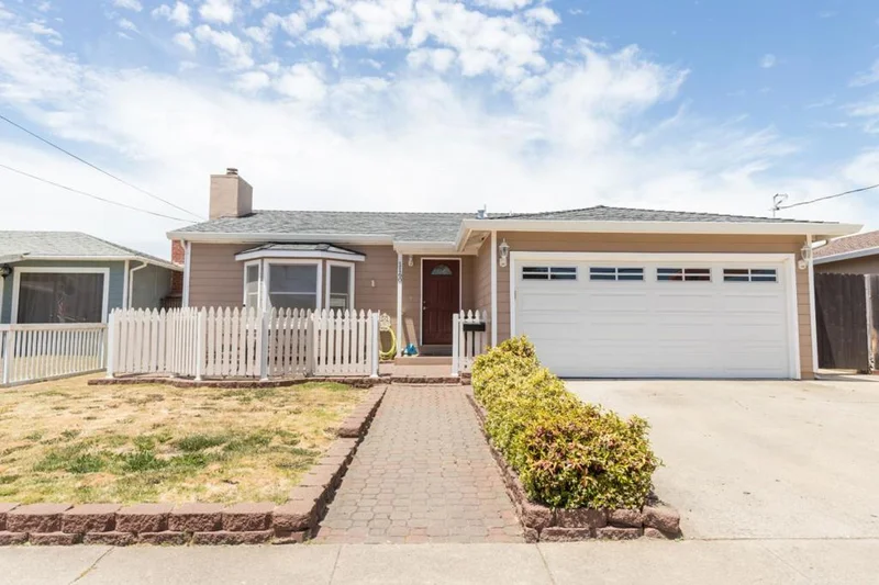 1160 Balboa, Pacifica, CA 94044