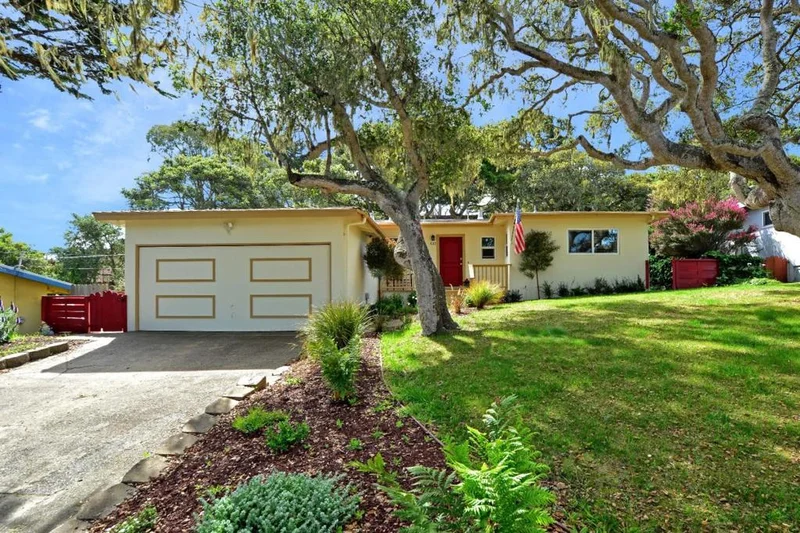 1003 Morse, Pacific Grove, CA 93950