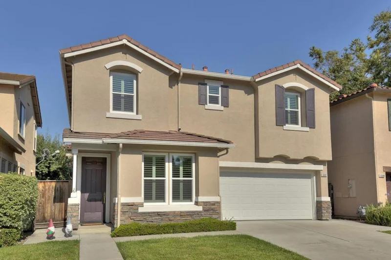 5592 Farmhouse, San Jose, CA 95123