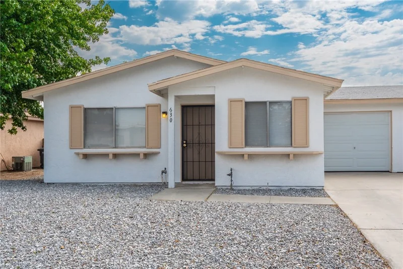 630 San Pasquell, Hemet, CA 92545