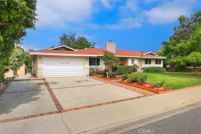 1123 Whitman, Claremont, CA 91711