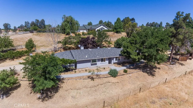 5555 Silverado, Paso Robles, CA 93446