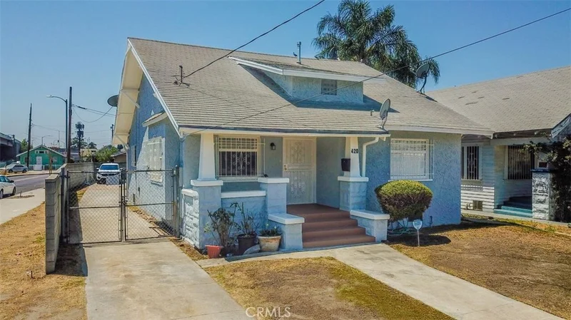 420 57th, Los Angeles, CA 90037