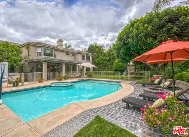 25515 Gaylord Court, Calabasas, CA 91302