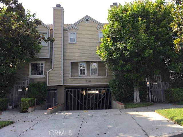 613 Magnolia #110, Burbank, CA 91501