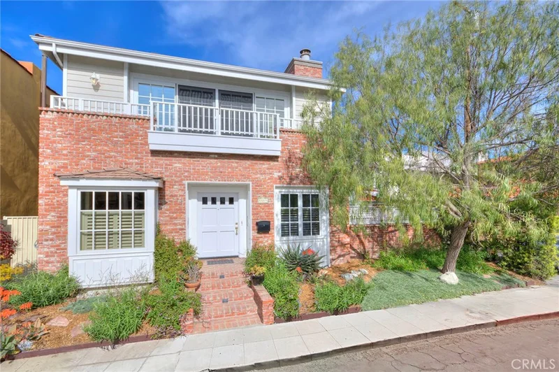 5589 Vesuvian, Long Beach, CA 90803