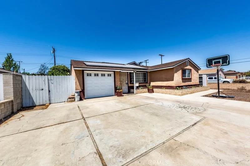 11711 Nearing, Anaheim, CA 92804