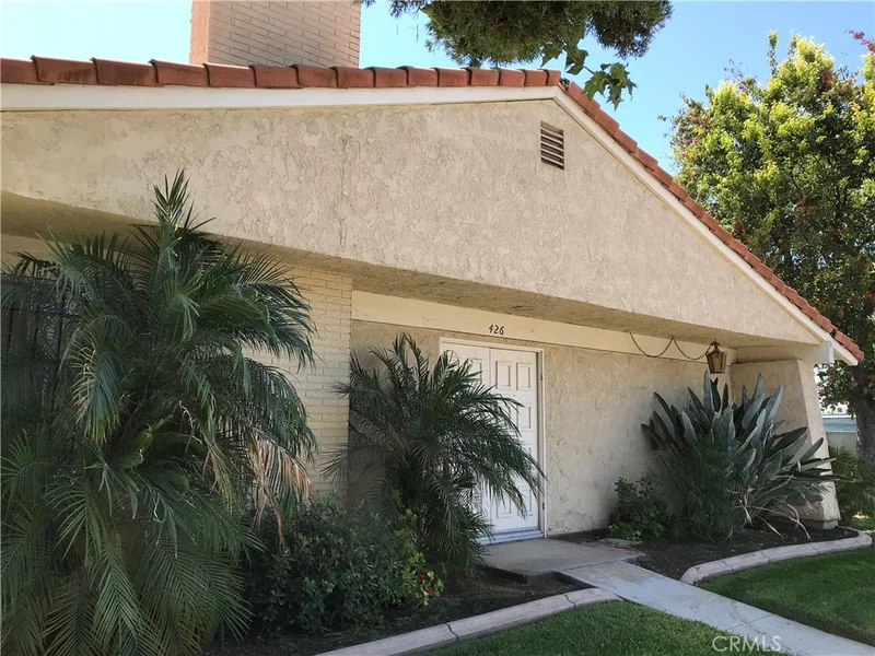 426 King, Hemet, CA 92543