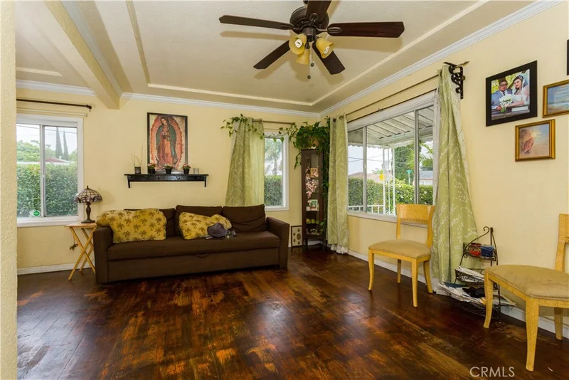 901 Brazil, Compton, CA 90220