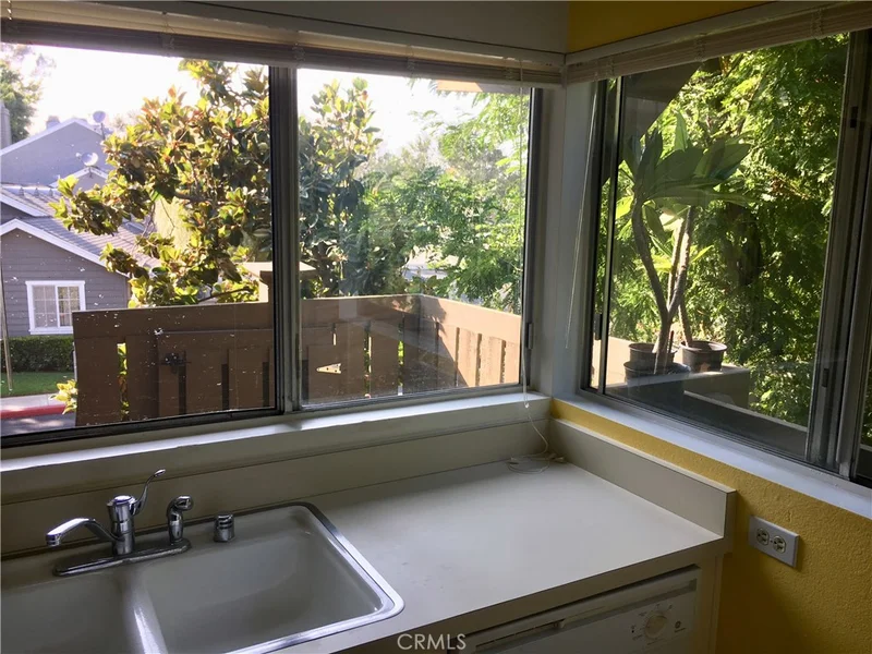 85 Rockwood #48, Irvine, CA 92614