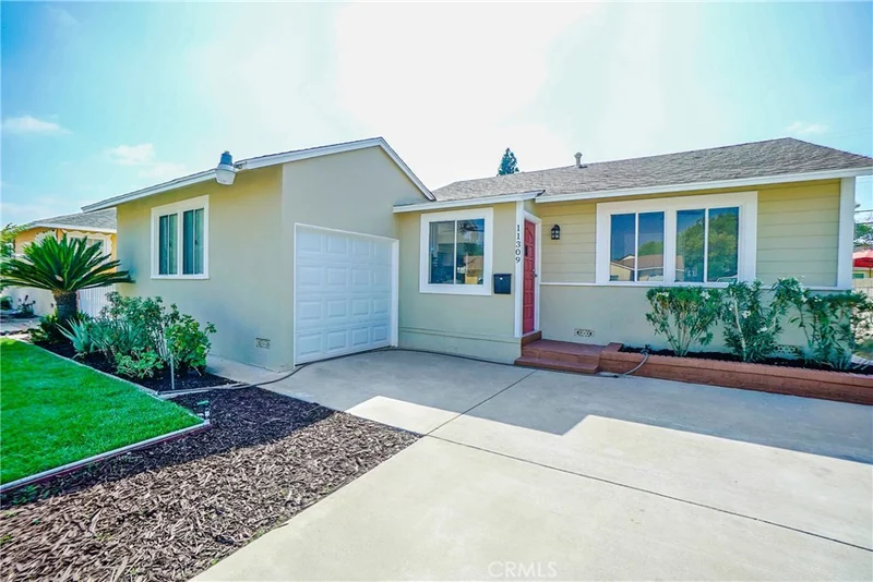11309 Crossdale, Norwalk, CA 90650