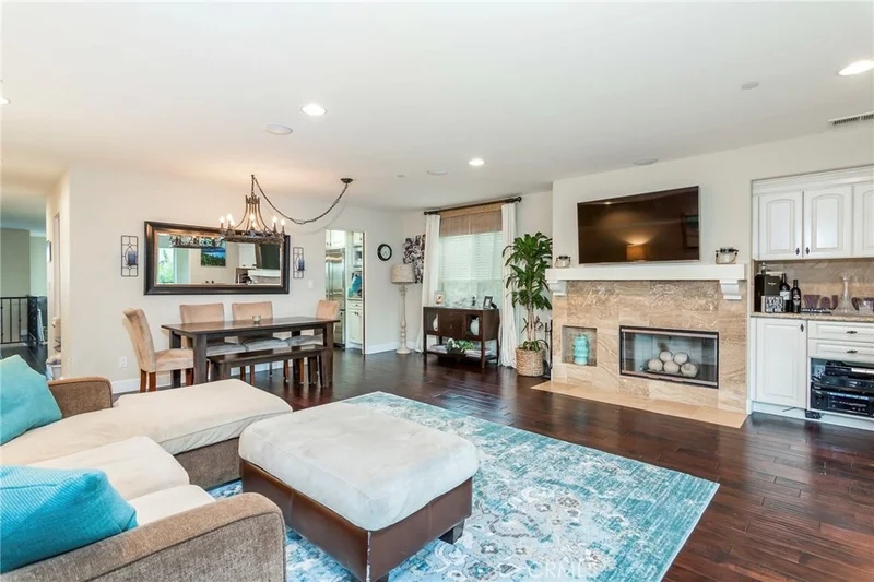 1130 Laurel Ave, Manhattan Beach, CA 90266