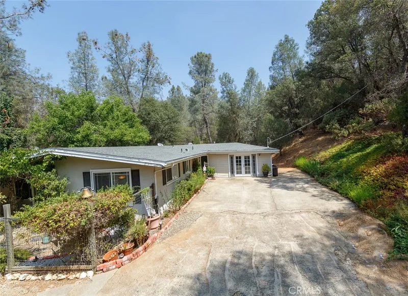 5079 Smith, Mariposa, CA 95338