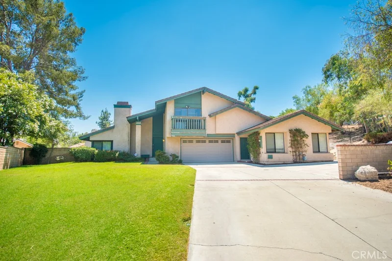 2258 Black Oak, Riverside, CA 92506