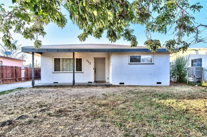 117 Barbour, Banning, CA 92220