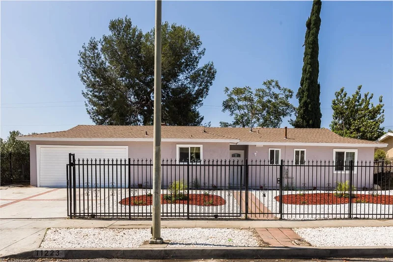 11223 Cometa, Pacoima, CA 91331