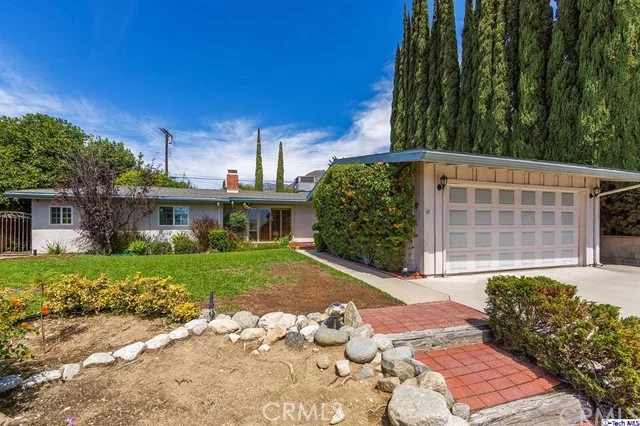 1009 Cynthia, Pasadena, CA 91107