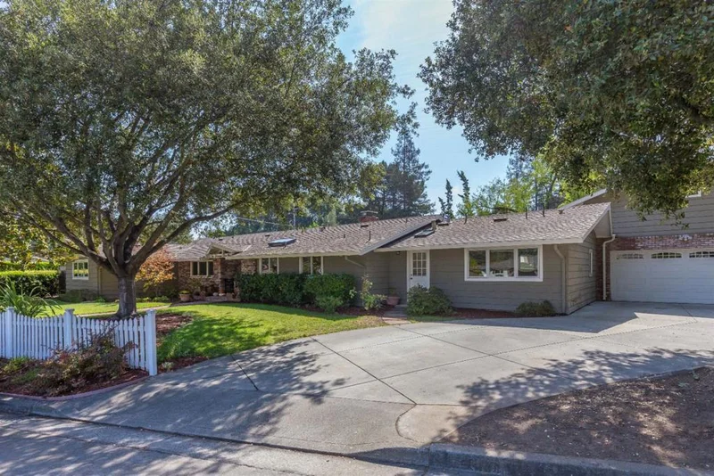 10300 Stonydale, Cupertino, CA 95014