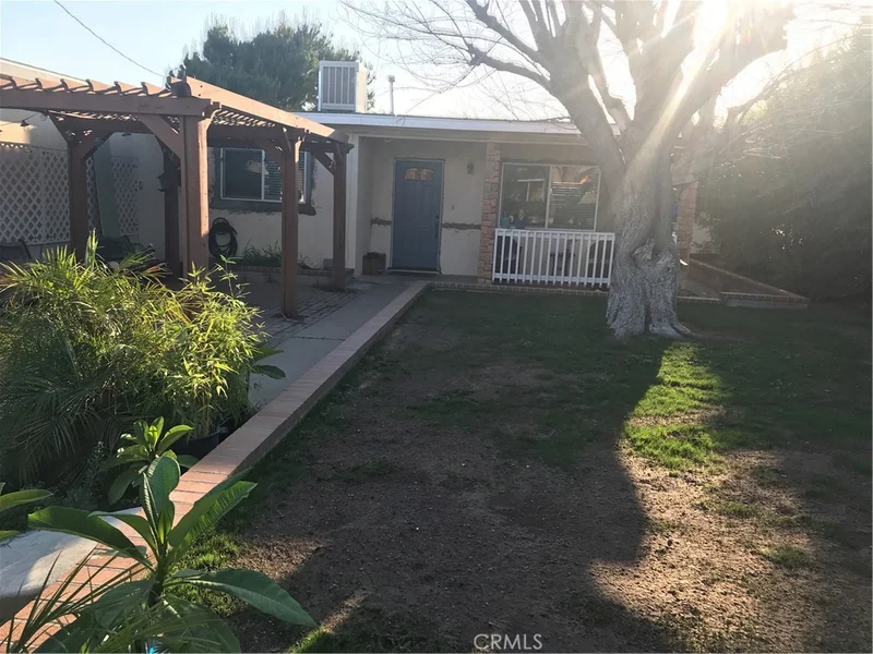 8912 Encina, Fontana, CA 92335