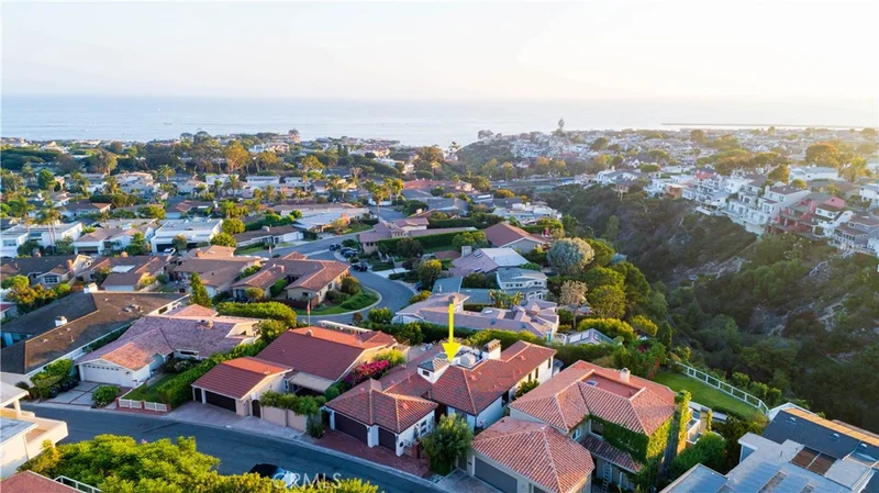 420 De Sola, Corona Del Mar, CA 92625