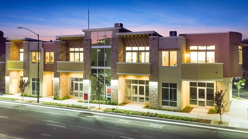 889 San Antonio #2010, Los Altos, CA 94022