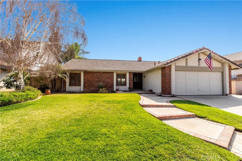 1242 Eaton, San Dimas, CA 91773