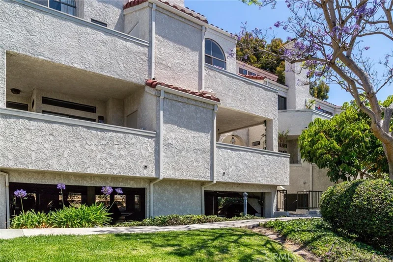 5071 Dorado #112, Huntington Beach, CA 92649