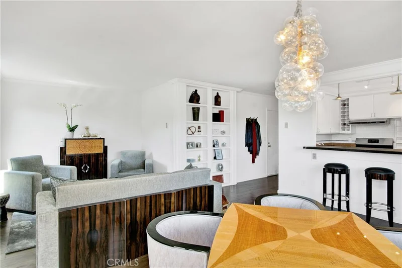 9005 Cynthia #301, West Hollywood, CA 90069