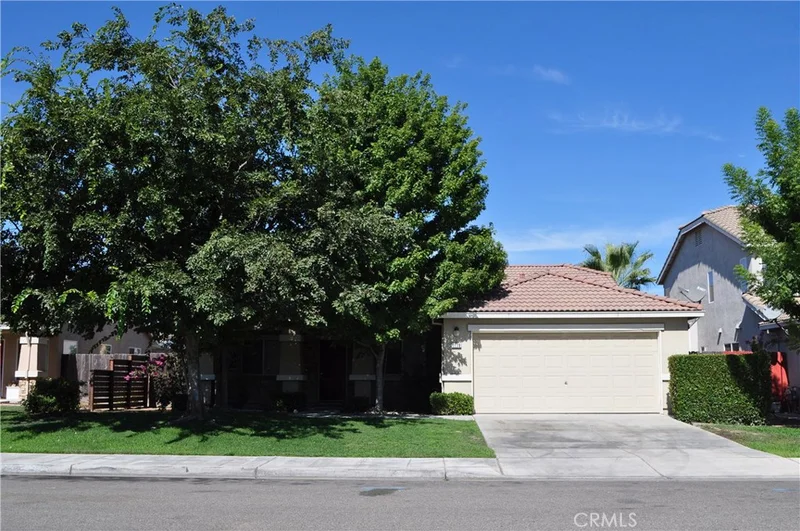 1178 Peach Tree, Madera, CA 93637