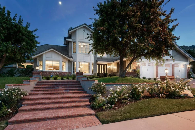 29504 Bertrand Drive, Agoura Hills, CA 91301