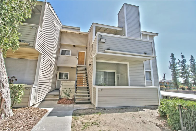 777 Citrus #218, Azusa, CA 91702