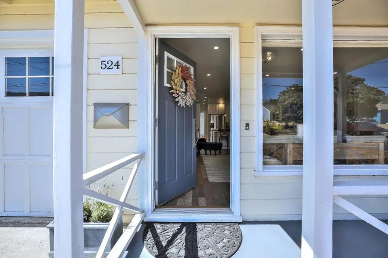 524 Johnson Avenue, Pacifica, CA 94044