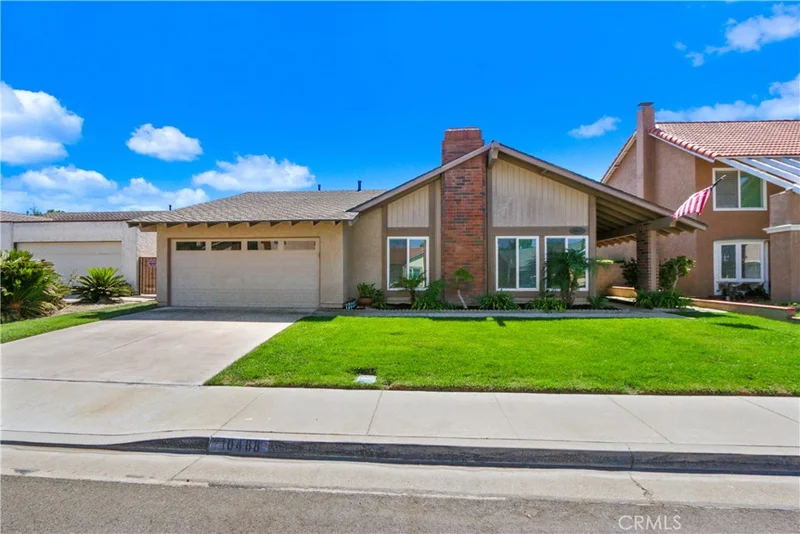 10488 Apache River, Fountain Valley, CA 92708