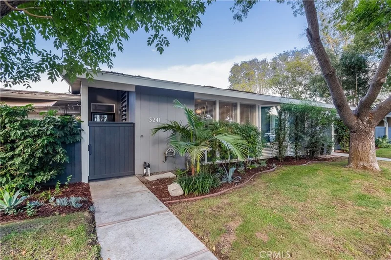 5241 Anaheim, Long Beach, CA 90815