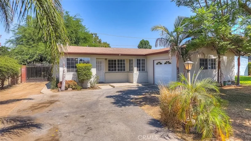 18711 Duell, Azusa, CA 91702