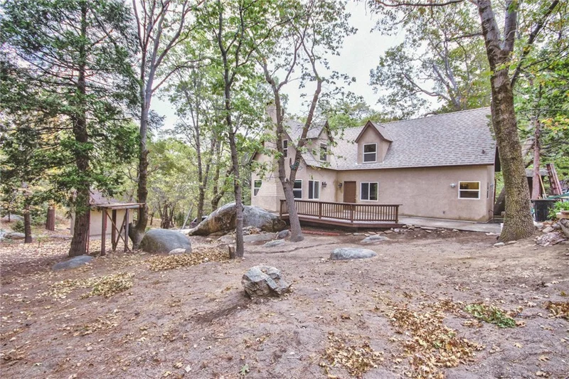 27578 Weirwood, Lake Arrowhead, CA 92352