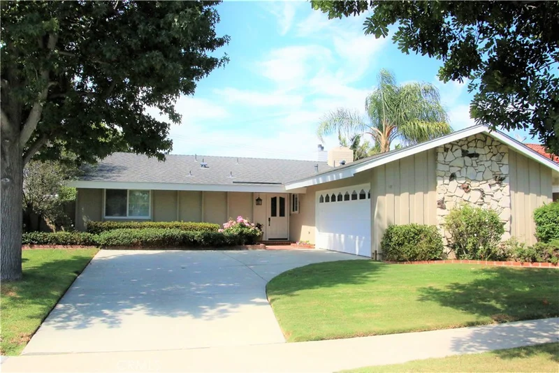 6301 Shields, Huntington Beach, CA 92647