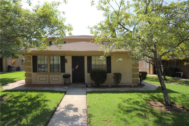 1022 Calle De Las Estrellas #4, Azusa, CA 91702