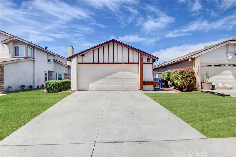 6303 Thunder Bay, Riverside, CA 92509