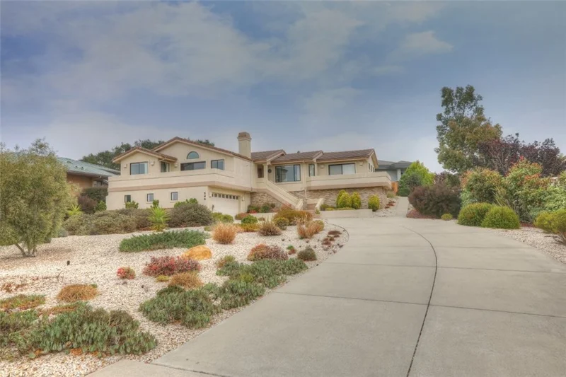 546 Palos Secos, Arroyo Grande, CA 93420