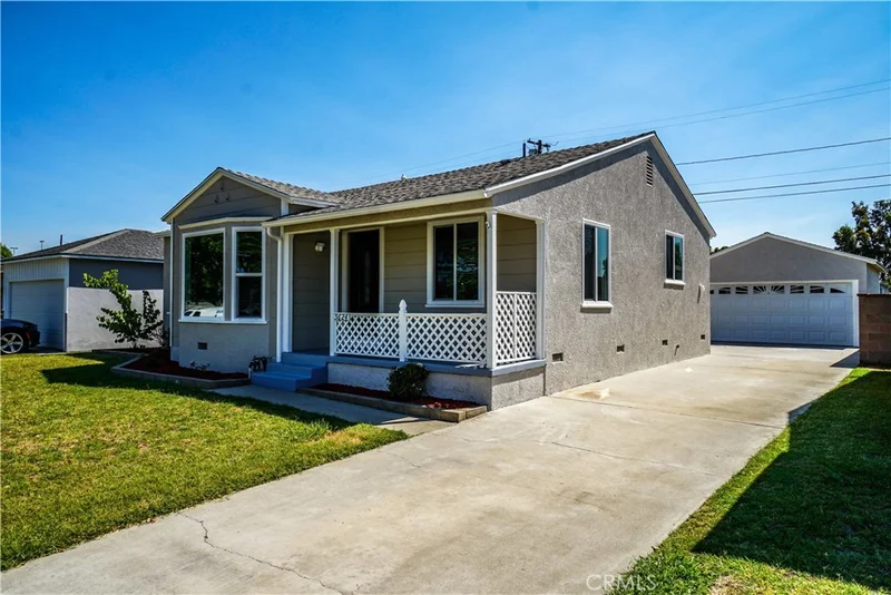5624 Downey, Lakewood, CA 90712