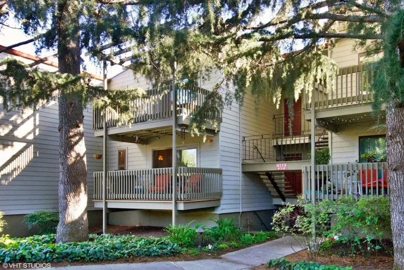 4115 George #2, San Mateo, CA 94403