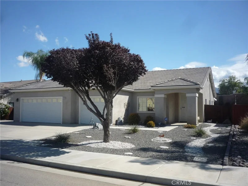 2301 Versailles, San Jacinto, CA 92583