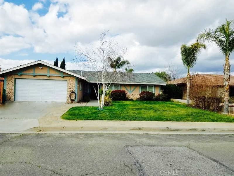 41180 Toledo, Hemet, CA 92544