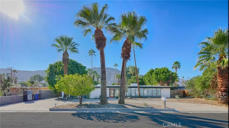 557 Bedford, Palm Springs, CA 92264